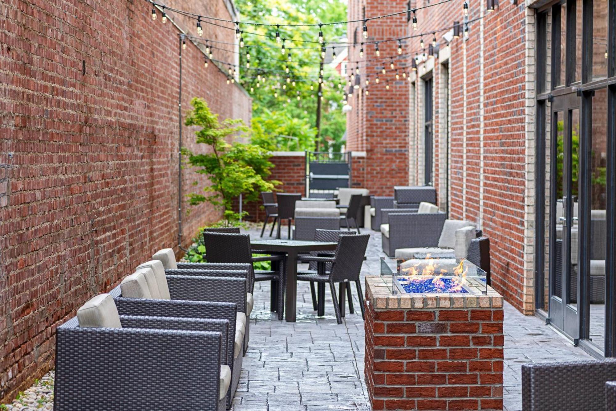 Courtyard Winston-Salem Downtown Hotel Eksteriør billede